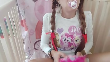 Diaper Teen Babe Amateur Orgasm 